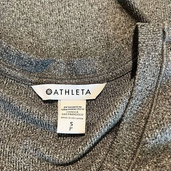 Athleta Uptempo Ribbed Henley
Top small Black Heather - Picture 3 of 9